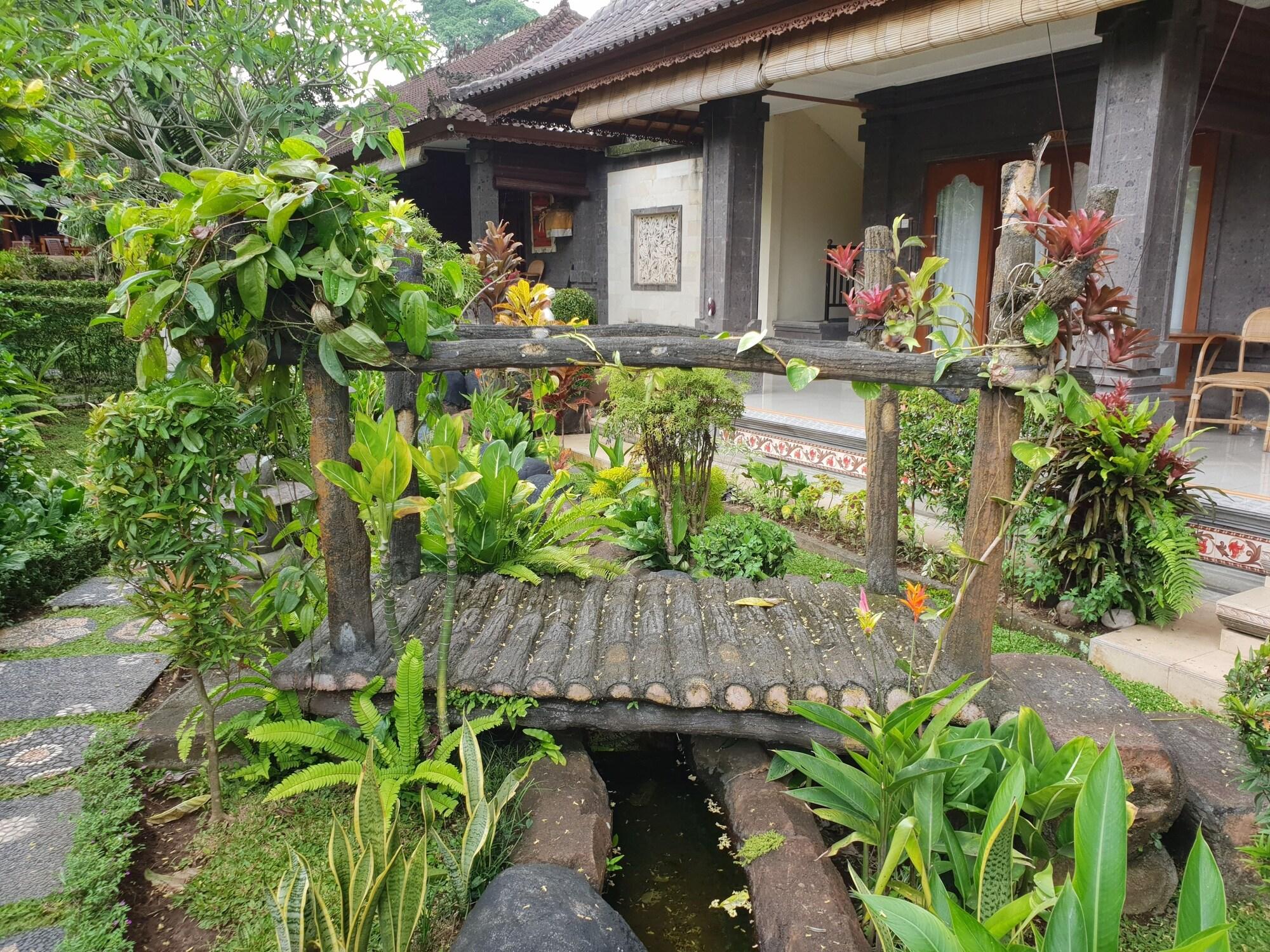 Liyer House Hotel Lodtunduh Luaran gambar
