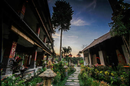 Liyer House Hotel Lodtunduh Luaran gambar